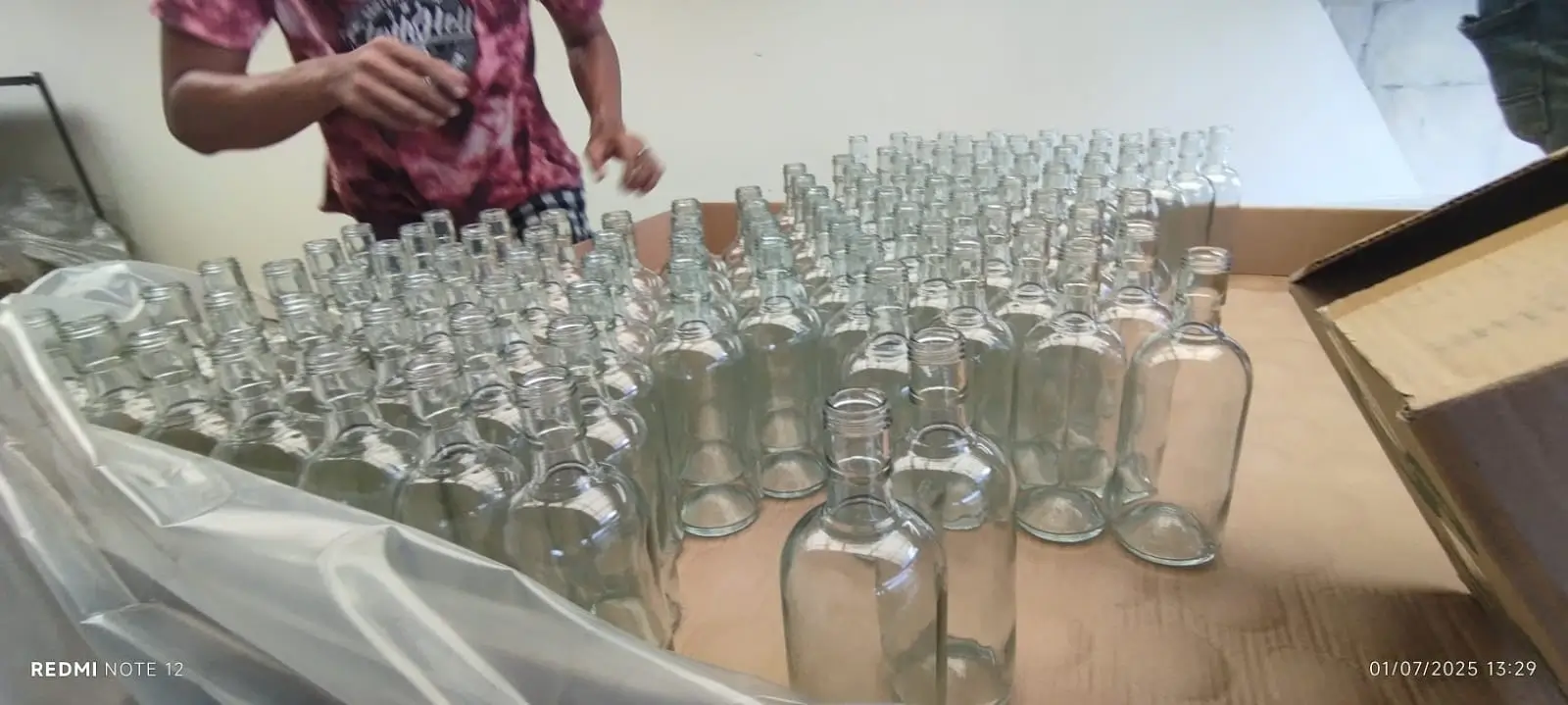 Koleksi botol kaca Al-Fath Store